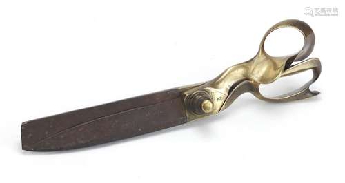 Pair of 19th century brass tailors shears by T Wilkinson & Sons of Sheffield, 37.5cm in length : For