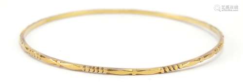 Unmarked gold bangle, (tests as 9ct gold) 6.5cm in diameter, 5.2g : For Further Condition Reports