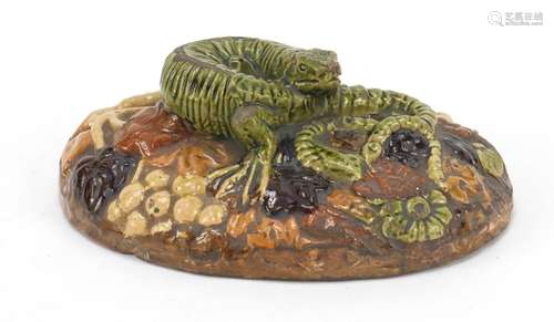 19th century stoneware lizard paperweight in the style of Martin Brothers, 12.5cm wide : For Further