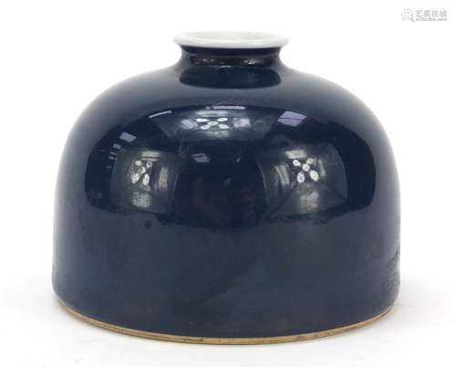 Chinese porcelain Taibai Zun water pot of beehive form having a blue glaze, six figure character