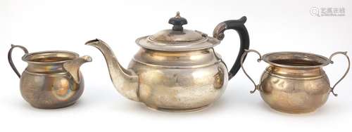 George V silver three piece tea set by Mappin & Webb, Sheffield 1927, the teapot 12cm high x 25cm