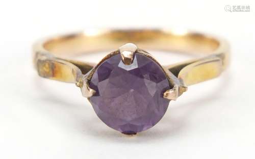 Unmarked gold solitaire ring, possibly alexandrite, (tests as 9ct gold) size M, 2.9g : For Further