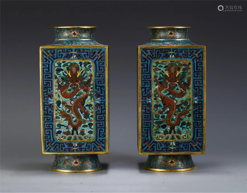 A PAIR OF CLOISONNE ENAMEL BRONZE VASES.MAR…