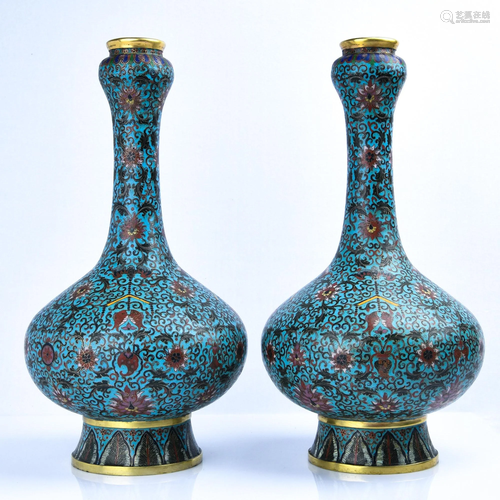 A PAIR OF CLOISONNE ENAMEL BRONZE VASES,CEN…