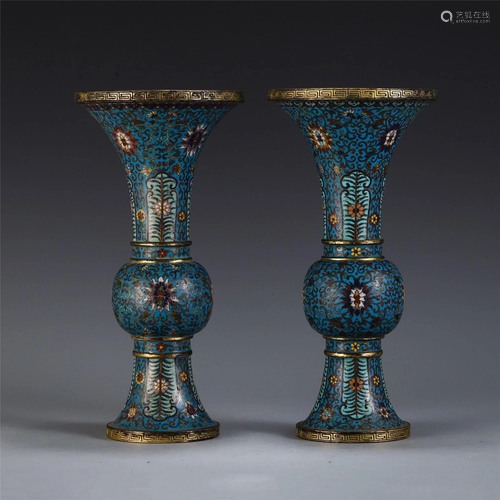 A PAIR OD CLOISONNE ENAMEL BRONZE VASES.QIN…