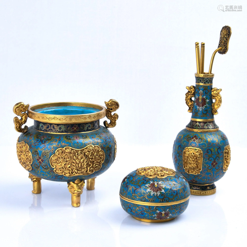 A SET OF CLOISONNE ENAMEL BRONZE VASE,CENS…