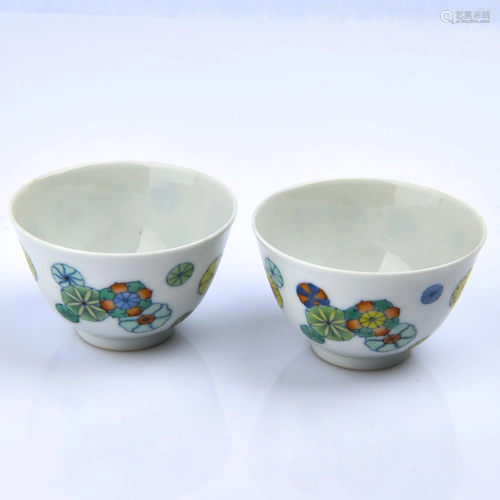 A PAIR OF WUCAI CUPS.MARK OF YONGZHENG