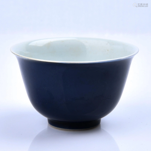 A BLUE-GLAZED CUP.MARK OF YONGZHENG