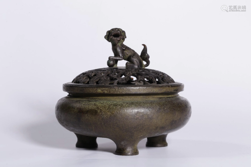 A BRONZE CENSER AND COVER.QING PERIOD