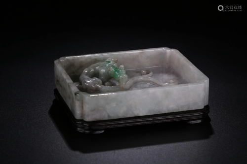 A CARVED JADEITE WASHER.QING PERIOD