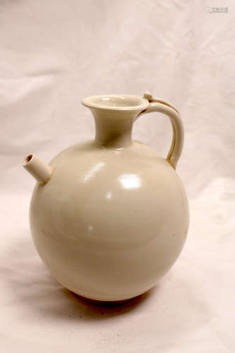 Chinese Xing Kiln Porcelain Pot