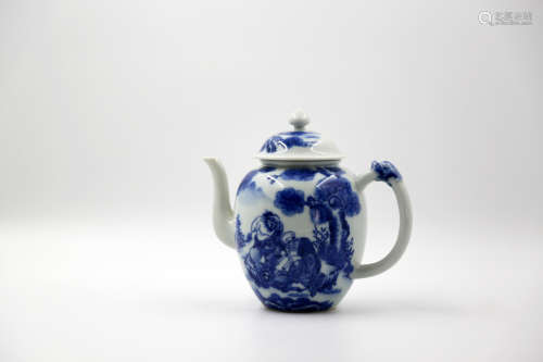 Chinese Qing Dynasty Qianlong Period Blue And White Porcelain Pot