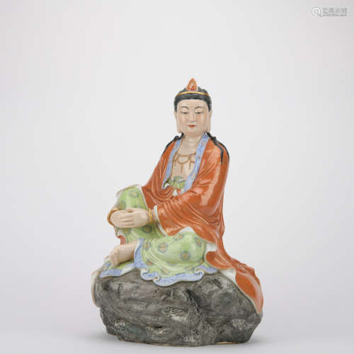 Qing dynasty famille rose statue of Gwan yin