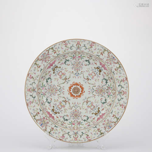 Qing dynasty famille rose plate with flowers pattern