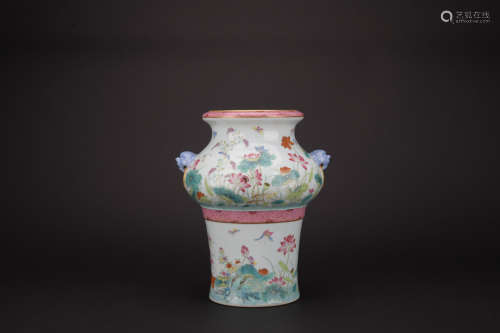 Qing dynasty famille rose jar with flowers pattern