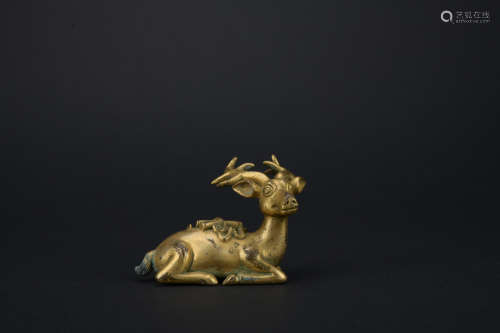 Qing dynasty gilt bronze deer ornament