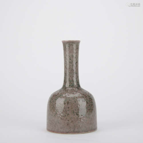 Qing dynasty cowpea glaze bottle