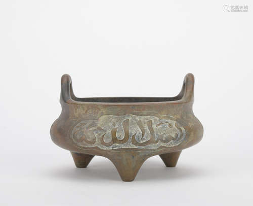 Qing dynasty gilt bronze incense burner