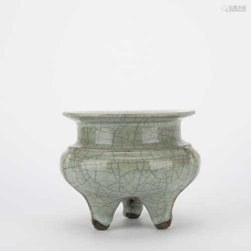 Song dynasty Ge kiln incense burner