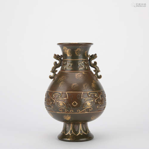 Qing dynasty sauce glaze bottle