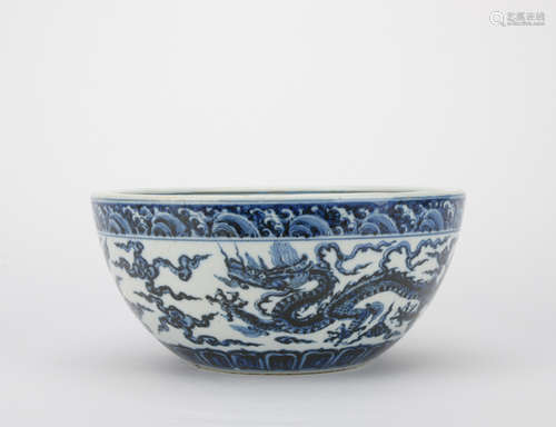 Ming dynasty blue and white jar with flowers and birds pattern