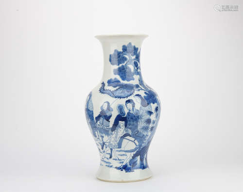 Ming dynasty blue and white bottle with figure pattern