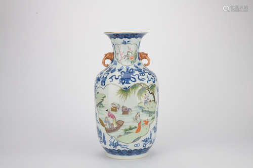 Qing dynasty blue and white famille rose bottle with figure pattern