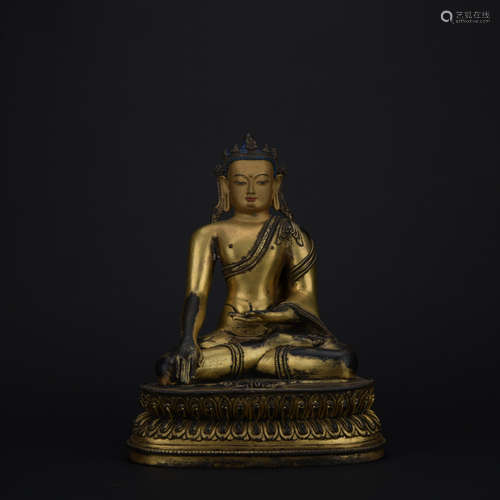 Qing dynasty gilt bronze statue of shakyamuni