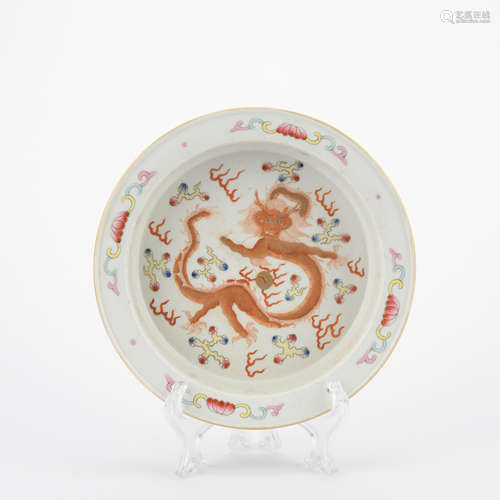 Qing dynasty famille rose plate with ****** pattern