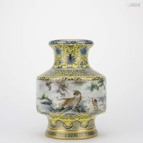 Qing dynasty multicolored bottle