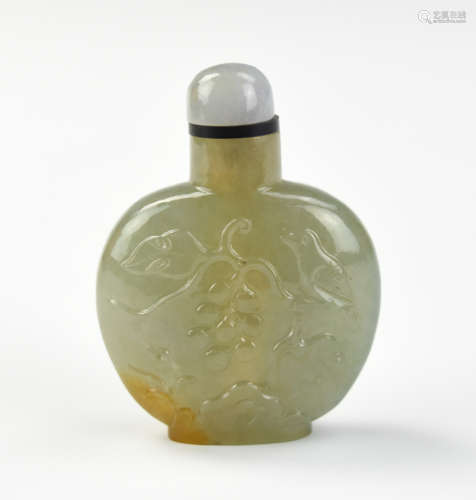 Chinese Jadeite Snuff Bottle,Late Qing Dynsty