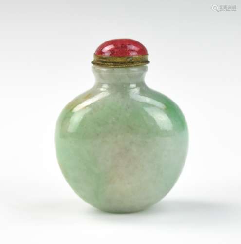 Chinese Jadeite Snuff Bottle, Qing Dynasty