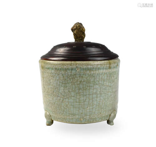 Chinese Longquan Celadon Tripod Censer, Yuan D.