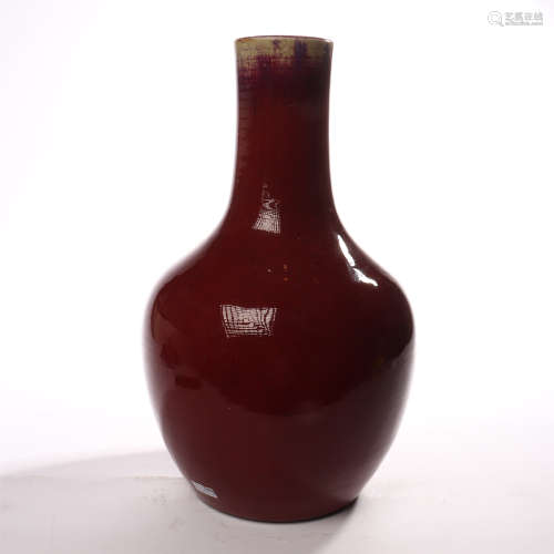 Red glazed Tianqiu vase in the middle of Qing Dynasty