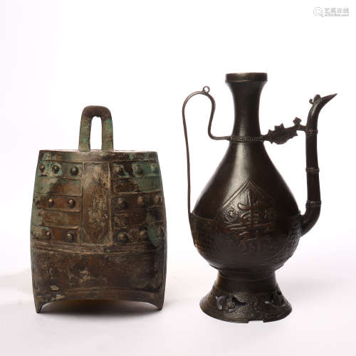 Chime bells of the Warring States period and a group of red bronze wine pots with Fushou patterns