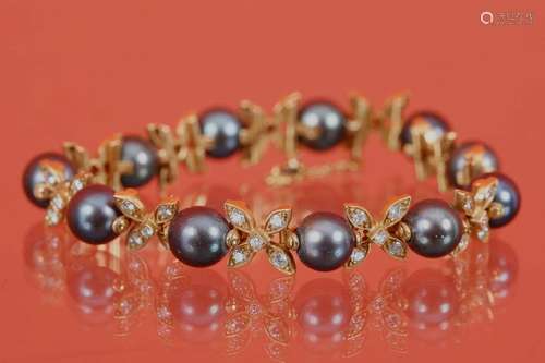 Bracelet articulé En or jaune 18K (750‰) orné d…