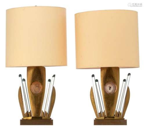 A pair of brass and glass '70s design table lamps …