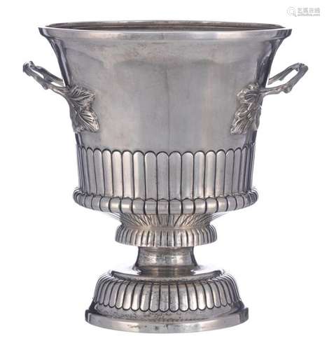 An imposing Italian 925/000 silver ice bucket, sha…