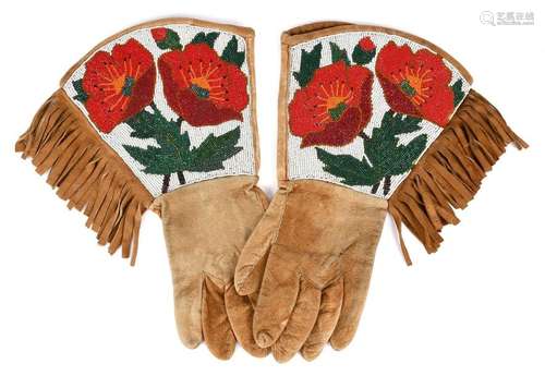 A pair of Yakima beaded gauntlets. Plateau. Smoked…