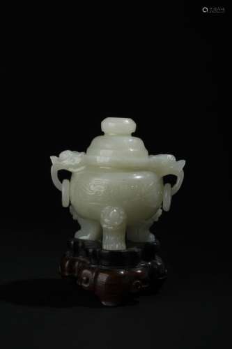 WHITE JADE CARVED 'MYTHICAL BEAST' TRIPOD CENSER WITH LID