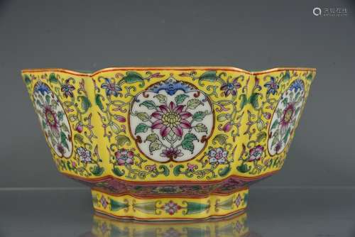 A CHINESE YELLOW ENAMEL GILD FLORAL PORCELAIN MELON SHAPED BOWL