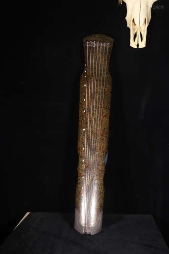 LACQUER AND PATTERNED SEVEN-STRIN***USICAL INSTRUMENT, GUQIN