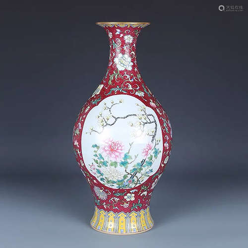 A CHINESE FAMILLE ROSE PEONY PAINTED PORCELAIN VASE