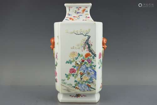 A CHINESE ENAMEL GILD FLOWER&BIRD PATTERN PORCELAIN SQUARE VASE