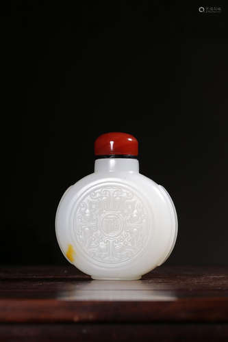 HETIAN WHITE JADE CARVED 'FU LU SHOU' SNUFF BOTTLE