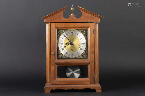 VINTAGE WESTERN CLOCK