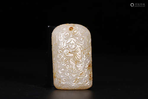 A CHINESE JADE CARVED PENDANT