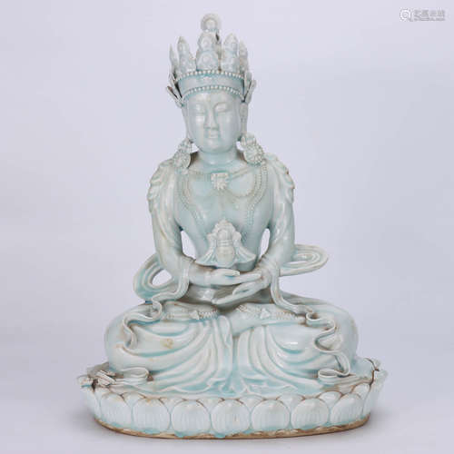 A CHINESE SHADOW BLUE GLAZE PORCELAIN GUANYIN STATUE