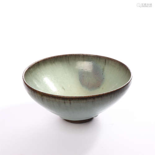 Purple spot bowl of Jun kiln in Yuan Dynasty