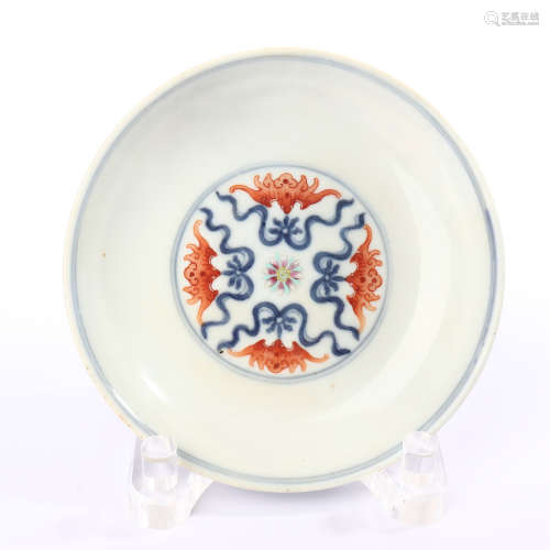 Qing Jiaqing blue and white alum red flower decorative plate